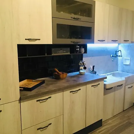 Apartment Da Rita, Vicino H. Gaslini, S.martino,spiagge,stazione Ferroviaria, Free Wi-fi Genua