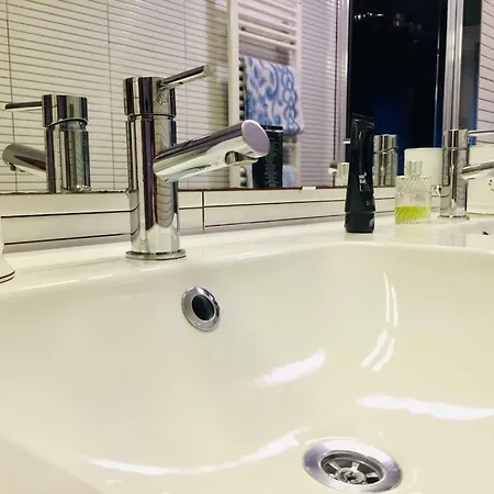 Appartement Da Rita, Vicino H. Gaslini, S.martino,spiagge,stazione Ferroviaria, Free Wi-fi *